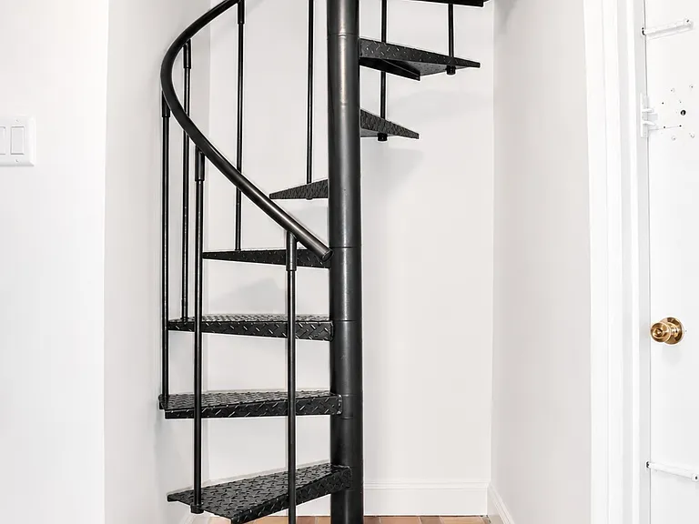 353 Amsterdam Ave #2 — Photo 10