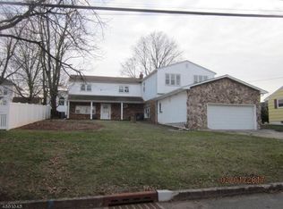 711 Bound Brook Ave, Raritan, NJ 08869