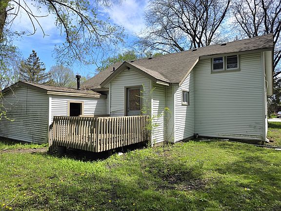 2nd image of 18106 Sayre Ave
