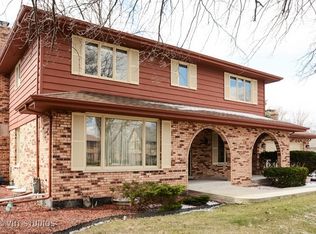 2850 Paris Rd, Olympia Fields, IL 60461