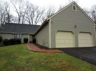 5107 Upper Ledges Dr, Kingsport, TN 37664