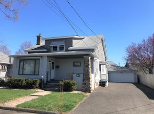 35 Sullivan St, Chicopee, MA 01020