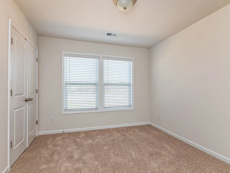 437 Yellow Fox Rd — Photo 18