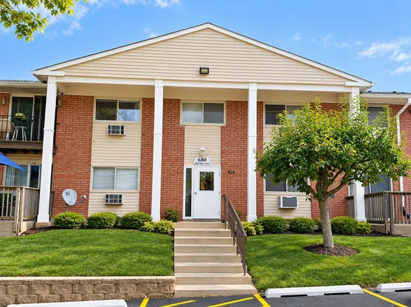 680 Marilyn Ave APT 210, Glendale Heights, IL 60139
