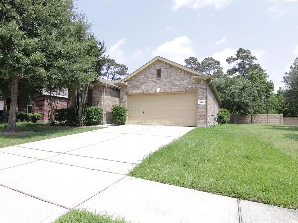9431 Black Tooth Way