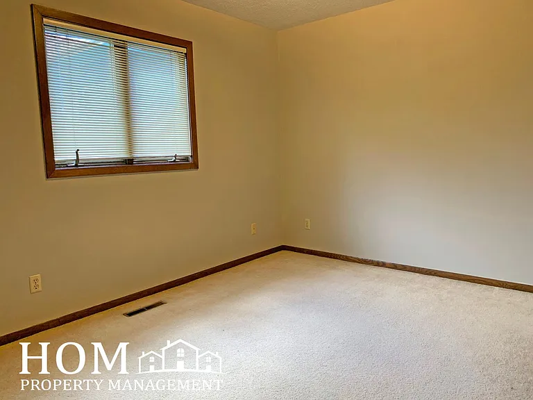535 N 4th St — Photo 5