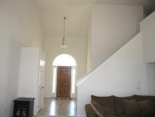 3rd image of 629 Sandstone Dr