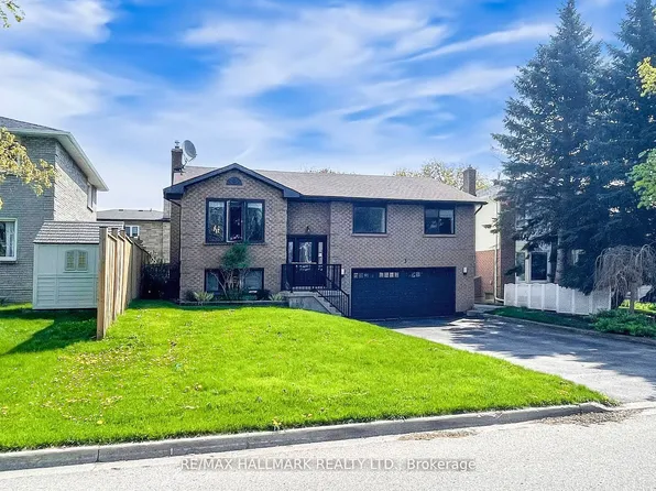 3 Cherry Blossom Cres, Clarington, ON L1E 1H1