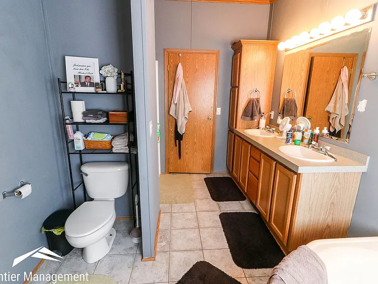 120 9th St — Photo 11