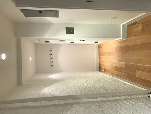 Rented by Veracity NYC LLC | media 21