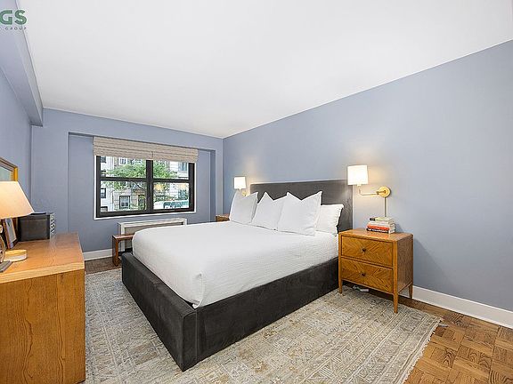 4th image of 425 E 79th St APT 2L