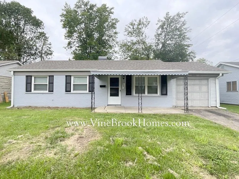3642 Tiffany Dr photo 1
