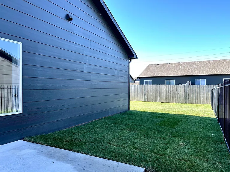 13432 W Haskell Ct — Photo 20