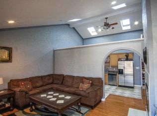 8123 Afterglow Dr, Louisville, KY 40214