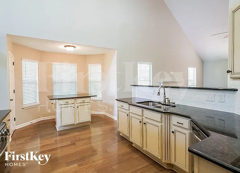 2301 Peak Hill Cv — Photo 5