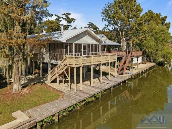 228 Bayou Tranquille Rd, Pierre Part, LA 70339