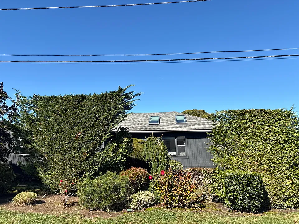 63 Baycliff Dr