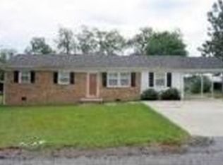 416 Clearview Ln, Taylorsville, NC 28681