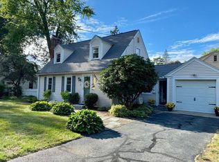 8 Mayfield St, Springfield, MA 01108