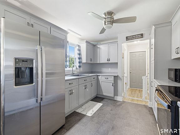 3rd image of 297 Lake Street