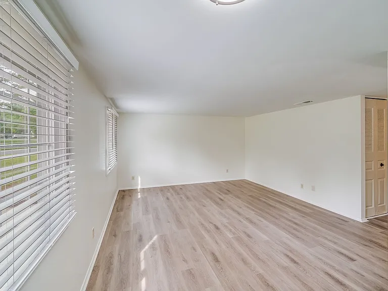 5001 Forest Mountain Ct — Photo 7