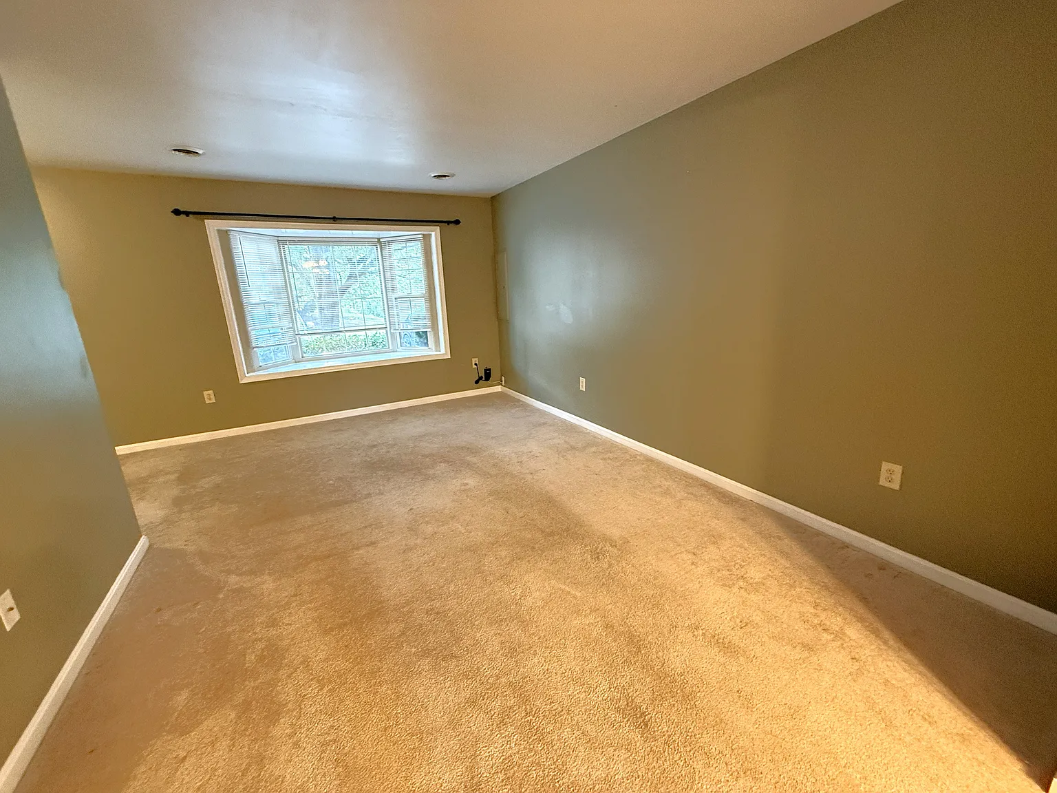 2 bed, 2.5 bath, 1232 sqft, $1,650 — Photo 4
