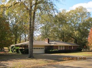 283 Oak Ridge Rd, West Point, MS 39773