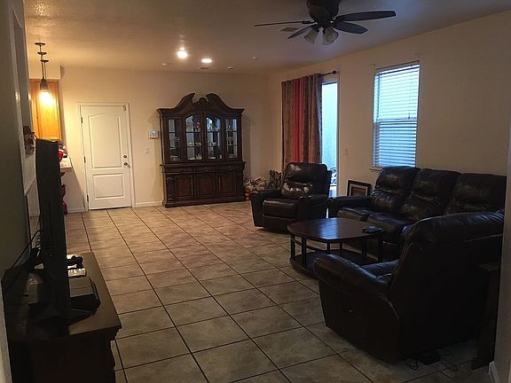 4th image of 3216 Paumanok Way