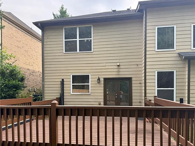 2256 Peach Shoals Cir — Photo 37