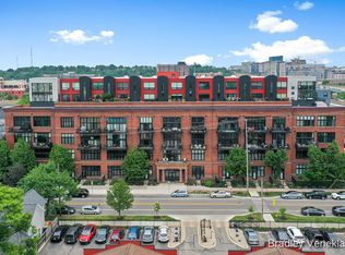 600 Broadway Ave NW APT 414, Grand Rapids, MI