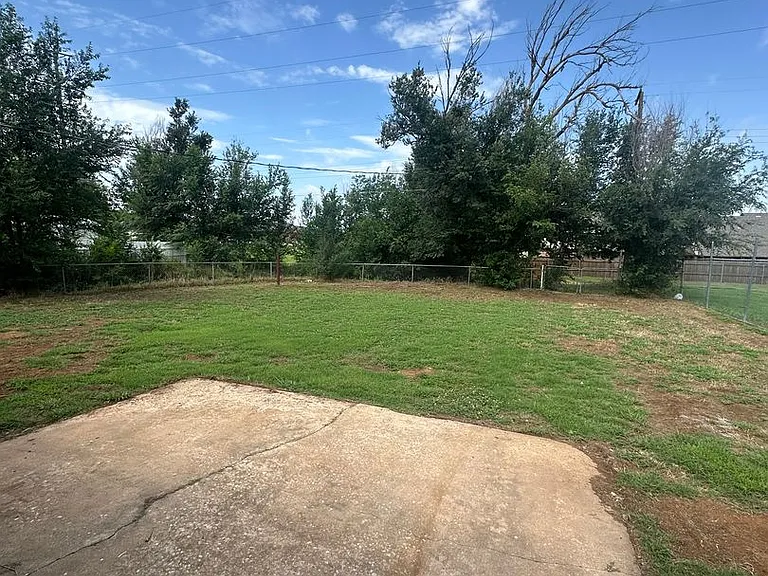1705 Melody Dr — Photo 44