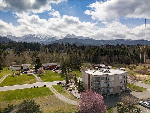 3rd image of 1809 Melody Ln Unit 1