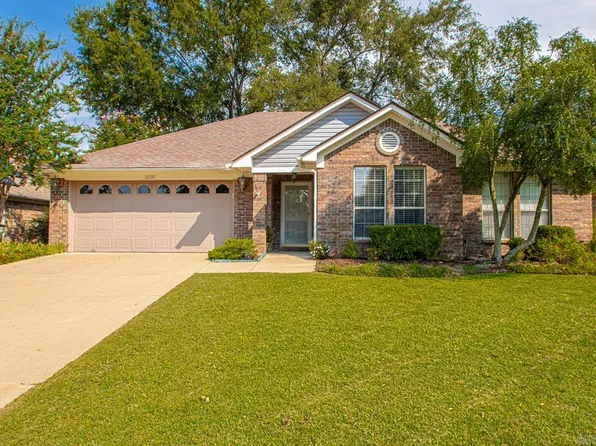 4340 Raleigh Dr, Conway, AR 72034