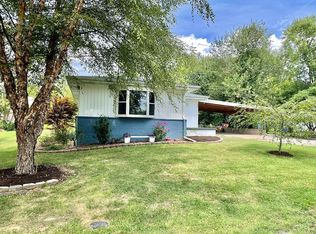 128 E Adams Ave, Chandler, IN 47610