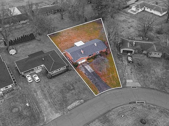 3rd image of 591 Birchlawn Blvd