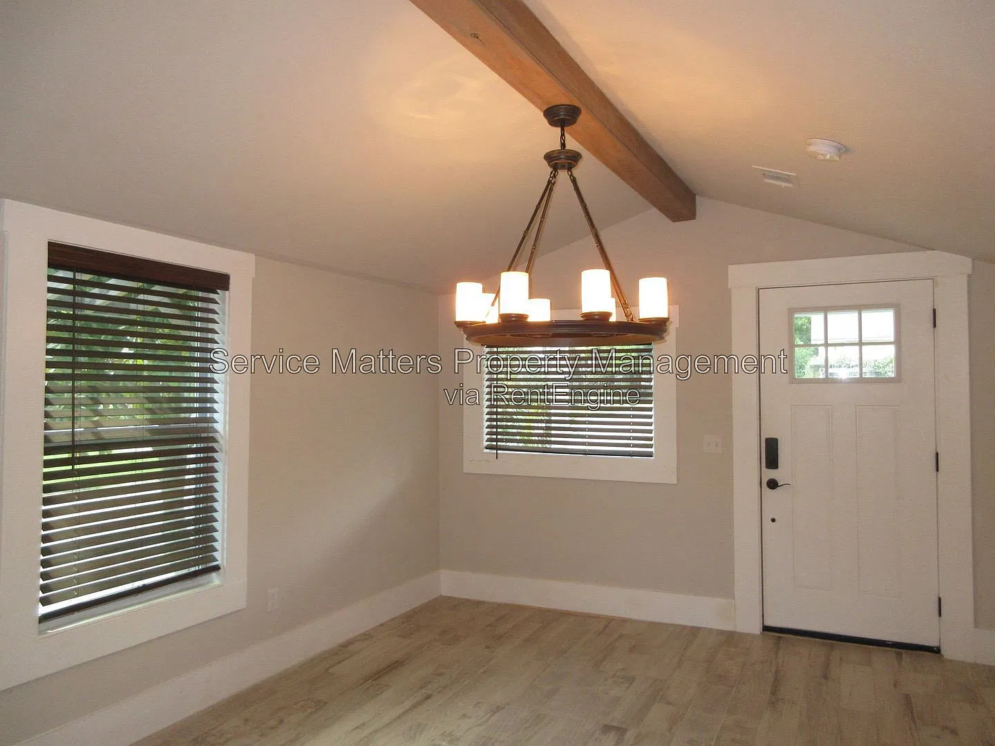 3 bed, 2.0 bath, 1846 sqft, $2,300 — Photo 4