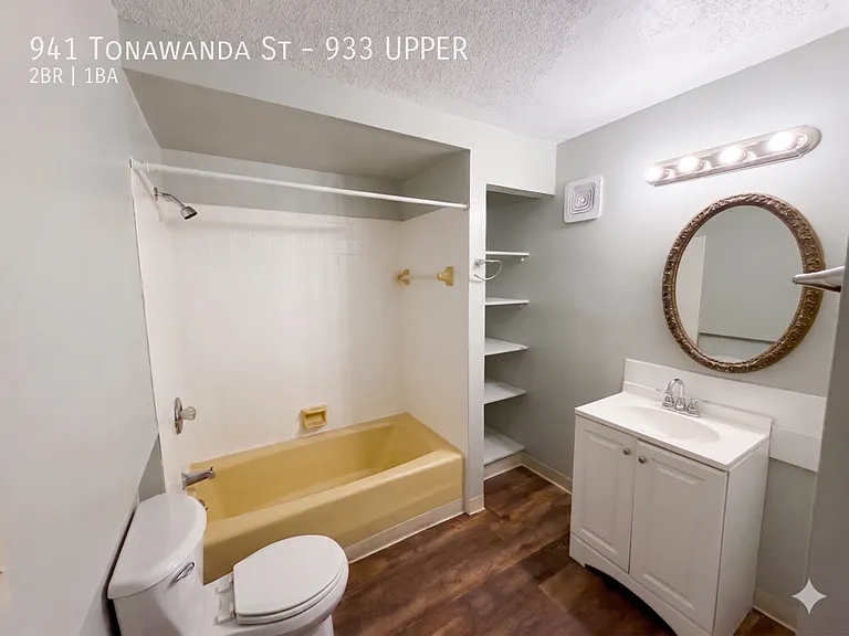 941 Tonawanda St #933 — Photo 4