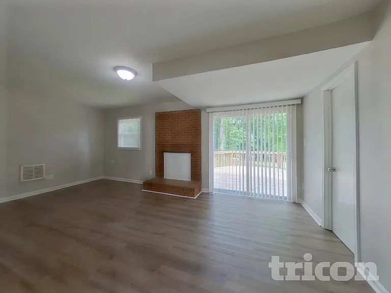 6010 Sullins Rd — Photo 14