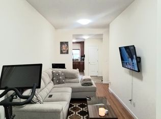 596 Union Ave APT 1, Brooklyn, NY 11211