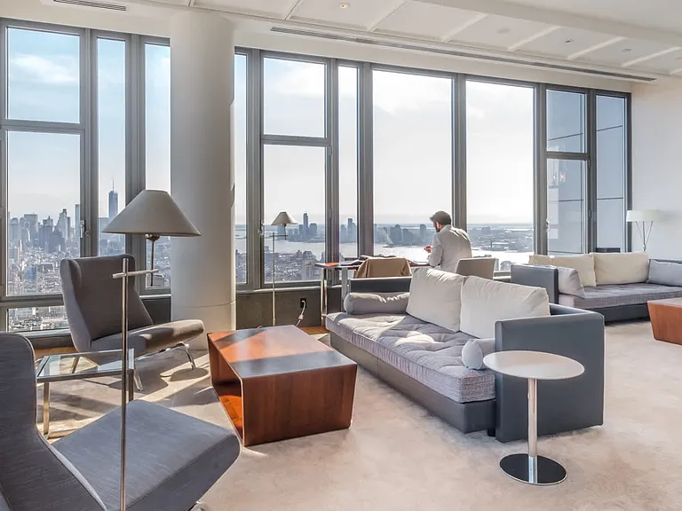 Cloud Lounge on the 54th Floor