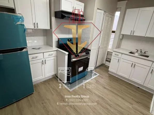 152 Seaview Avenue image 2 of 9