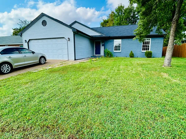 9566 Rabbit Run Dr, Newburgh, IN 47630