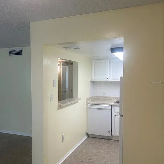 2513 N Alafaya Trl #21 — Photo 7