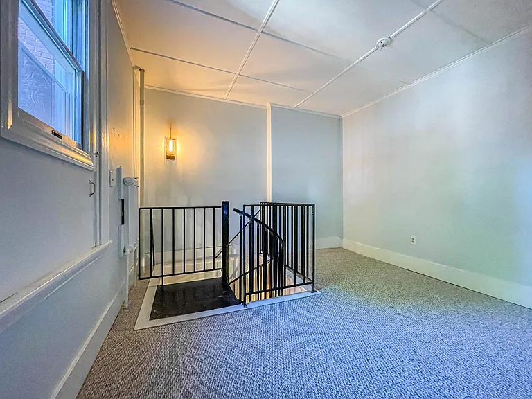 139 Spring St #1 — Photo 23