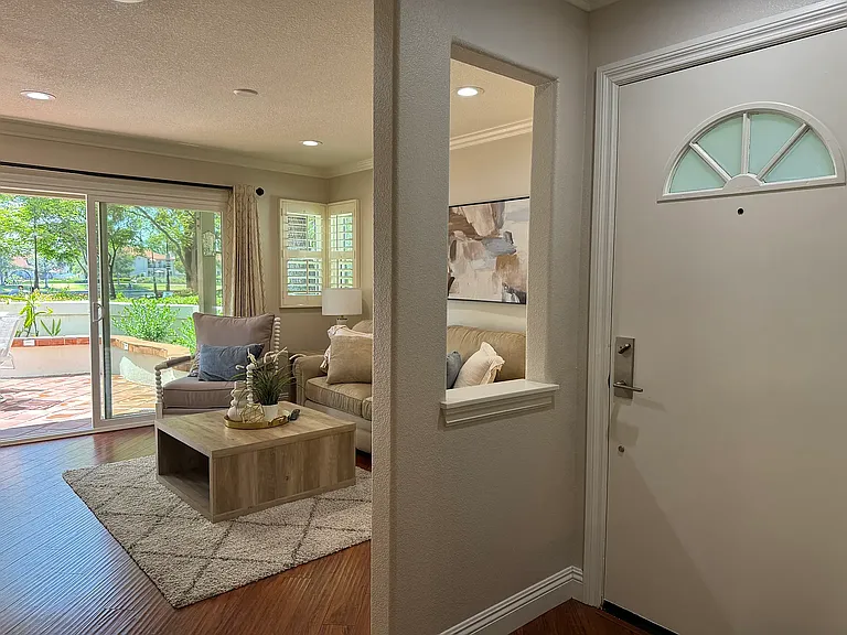 1 Brisa Del Lago — Photo 19