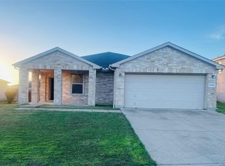 6700 Switchgrass Rd, Arlington, TX 76002