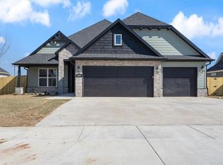 1260 Silver Maple St, Centerton, AR 72719