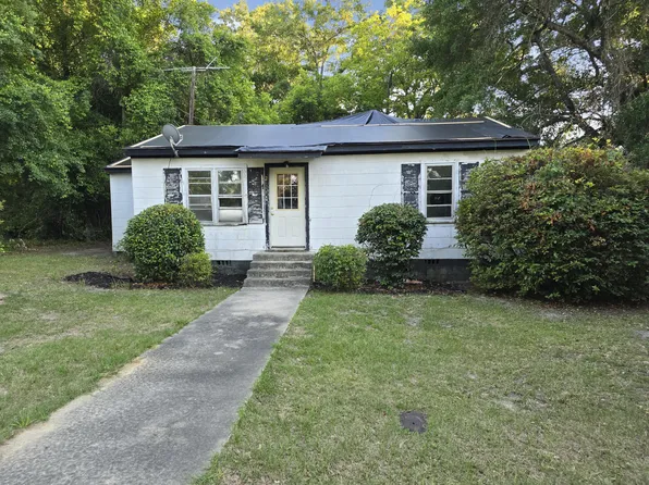 212 Bradham Ave, Manning, SC 29102