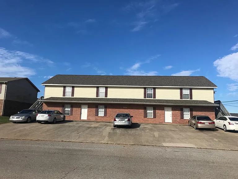 3895 Northeast Dr — Photo 2