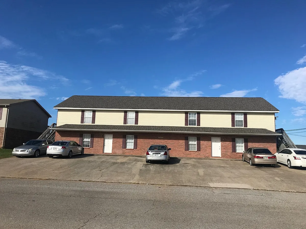 Building Photo - 3895 Northeast Dr
